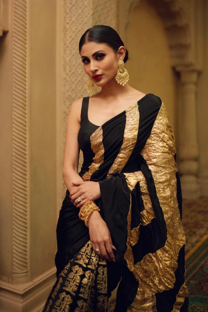 Embroidered Kurti Designs Perfect for Weddings & Celebrations